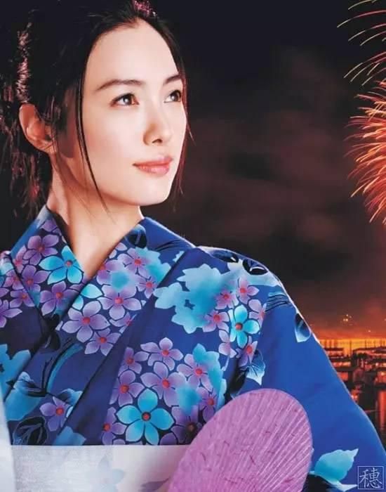 十二个女人